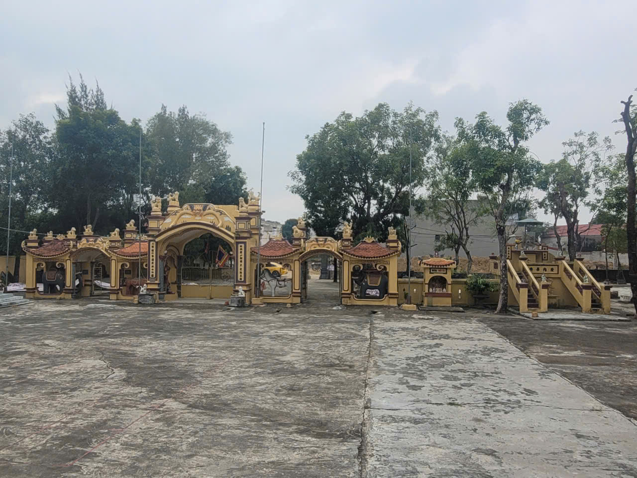 Di tích lịch sử, văn hoá - Đền Phúc và Bia Tây Sơn
