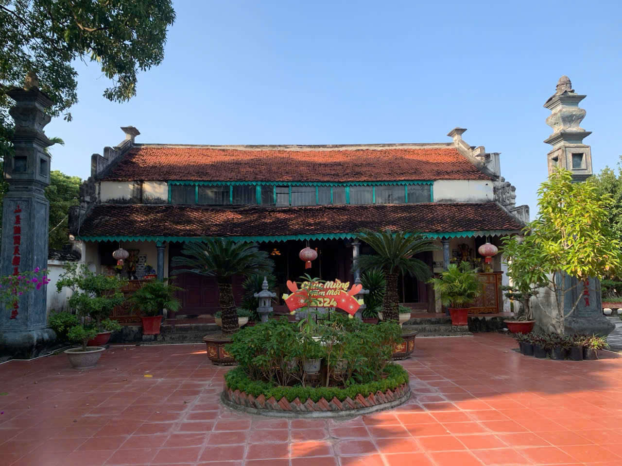 Di tích lịch sử văn hóa Chùa Hòa Long, Phủ Vạn, Bãi Cò (xã Tiến Nông, huyện Triệu Sơn)