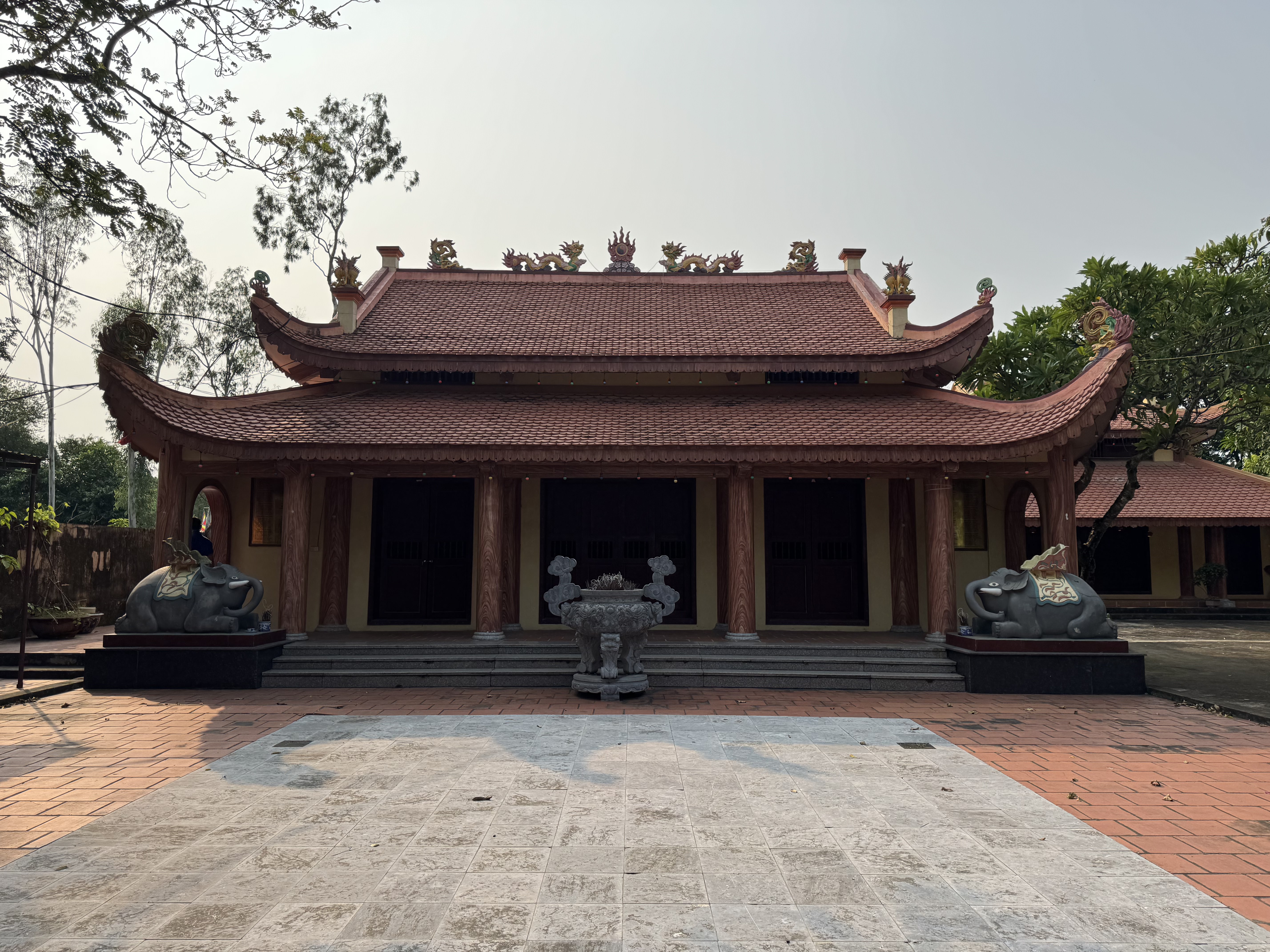 Di tích lịch sử văn hoá - Đền Bà Triều 