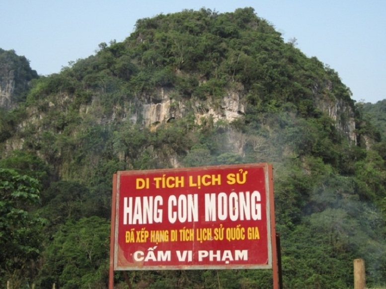 Di tích khảo cổ Hang Con Moong và các di tích phụ cận